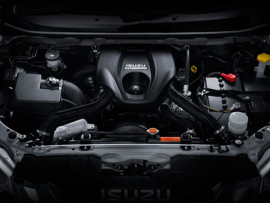  Isuzu MU-X 2013 года  (фото 9 из 30)